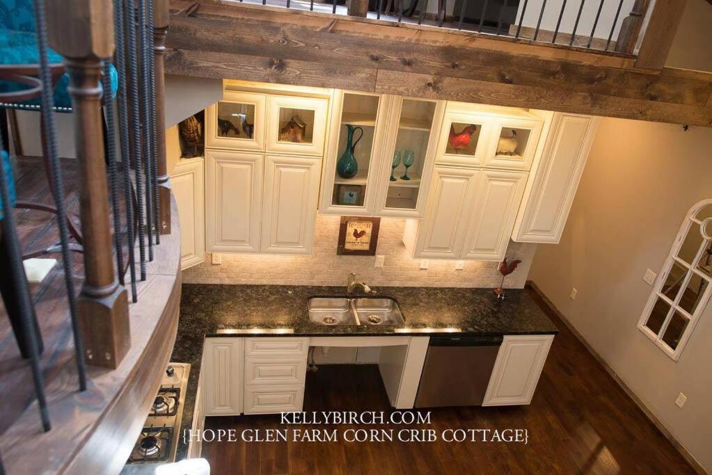 Corn Crib Cottage Barn And Villa At Hope Glen Farm Cottage Grove Esterno foto
